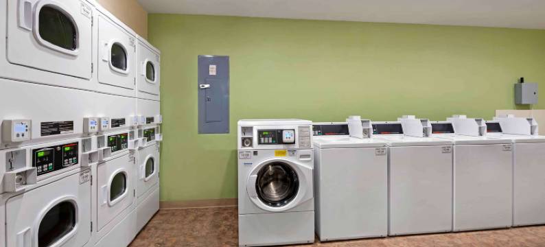 美国长住精选套房酒店 - 辛辛那堤 - 沙龙维尔(Studio 6 Extended Stay Cincinnati Sharonville OH)图片