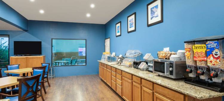 利蒙呗盟套房酒店(Baymont by Wyndham Limon)图片