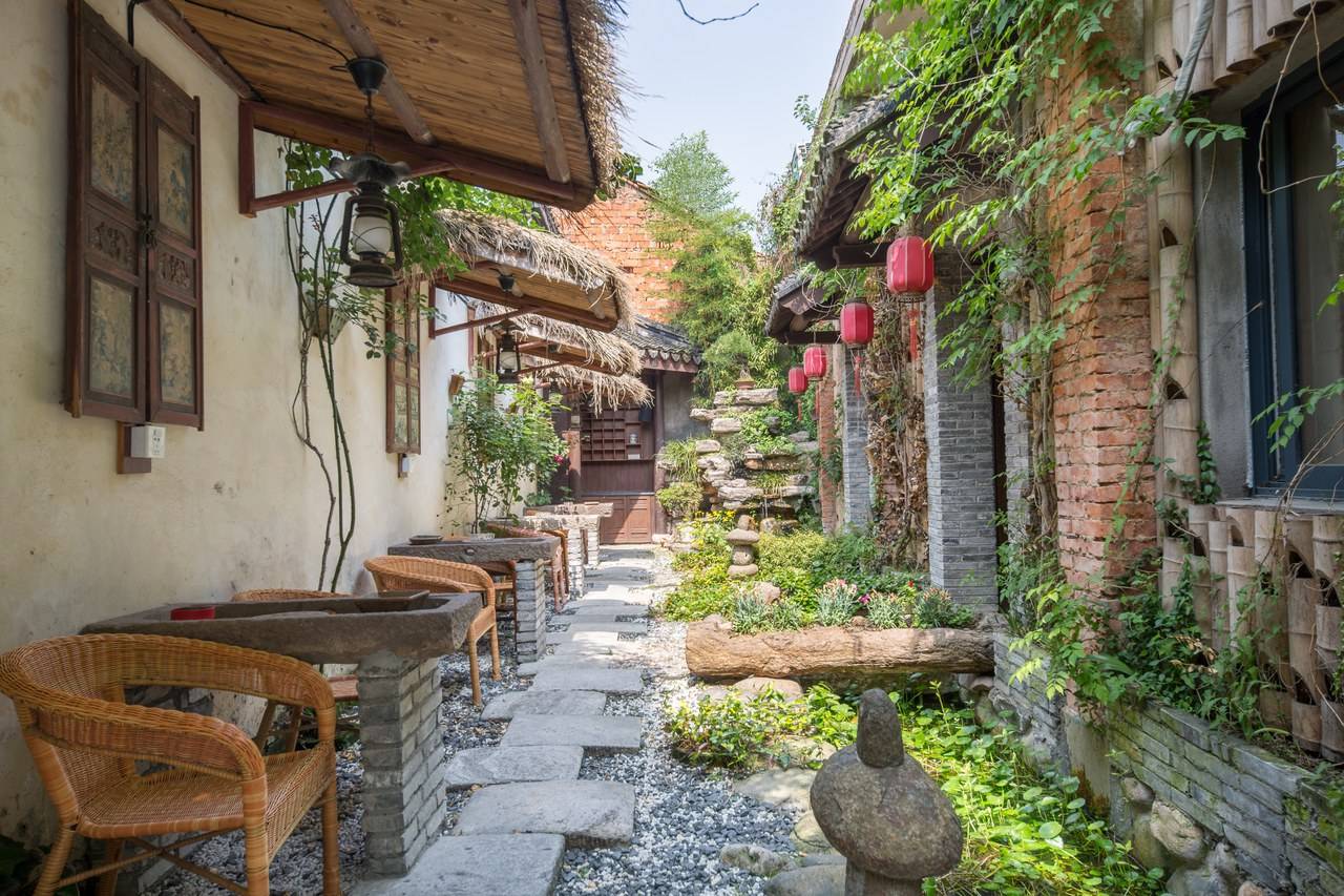 落花老屋・江南水乡・临河景观・中式园林美宿(南浔古镇景区店)图片