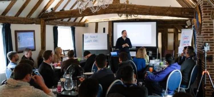 蓝野猪酒店(Blue Boar Hotel)图片