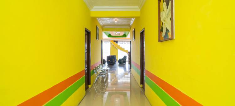 红多兹酒店@贝克西甘榜萨瓦贾蒂穆尔尼(RedDoorz @ Kampung Sawah Jatimurni Bekasi)图片