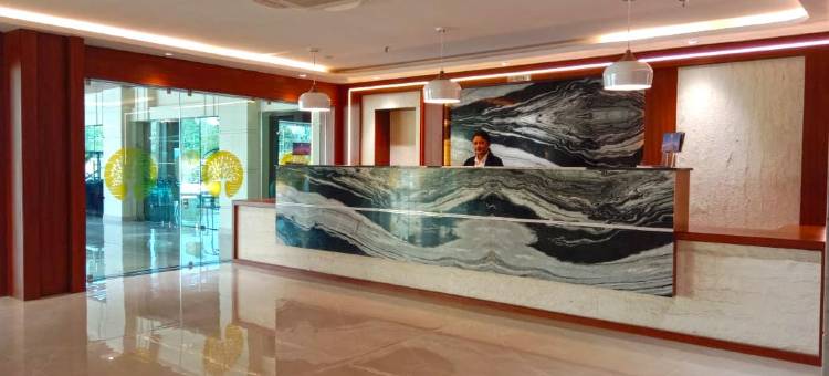 古尔莫哈尔皇家酒店(Gulmohar Royals)图片