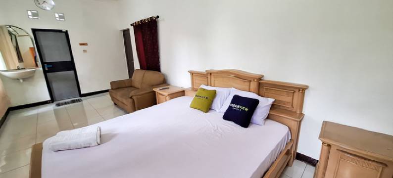 Urbanview Hotel Kusuma Garden Cianjur图片