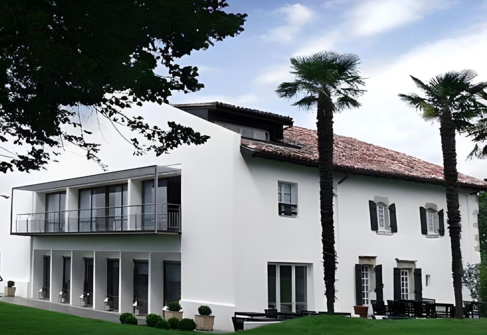 L'Auberge Basque-Relais & Châteaux Over view