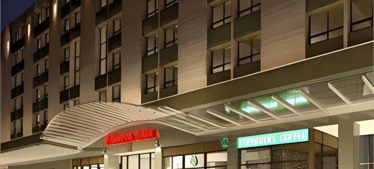 乔治王子华美达广场酒店(Ramada Plaza by Wyndham Prince George)图片