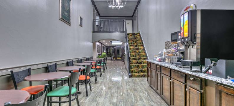 大草原城北温德姆速8酒店(Super 8 by Wyndham Grand Prairie North)图片