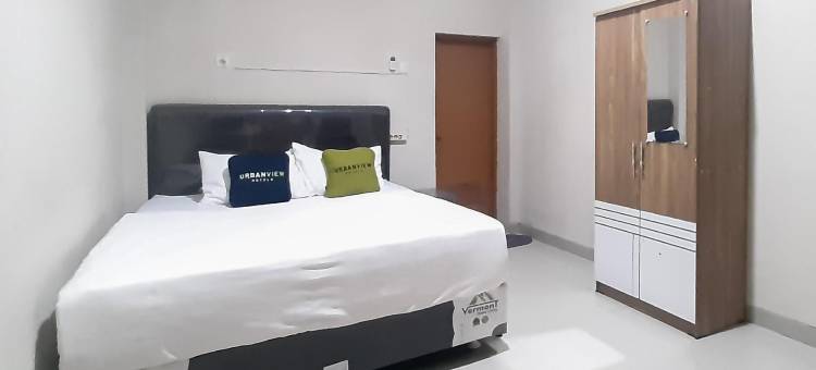 Urbanview Hotel Fira Syariah Muara Enim by RedDoorz图片