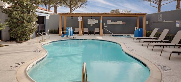 西沃斯堡I-30万怡酒店(靠近NAS JRB)(Courtyard Fort Worth I-30 West Near Nas JRB)图片