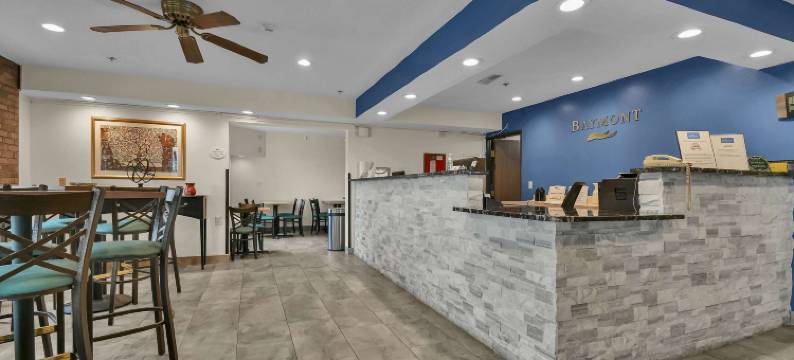 曾斯维尔温德姆呗盟酒店(Baymont by Wyndham Zanesville)图片