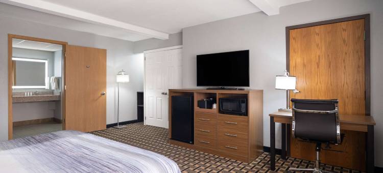 AmericInn by Wyndham Woodstock IL图片