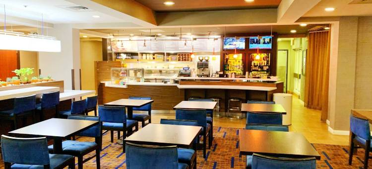 克里夫兰机场南部万怡酒店(Courtyard Cleveland Airport South)图片