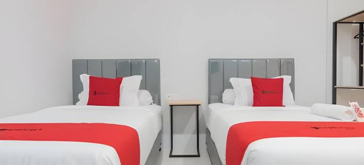 红多兹Plus酒店-近巴厘巴板西罗亚医院(RedDoorz Plus Near Siloam Hospital Balikpapan)图片