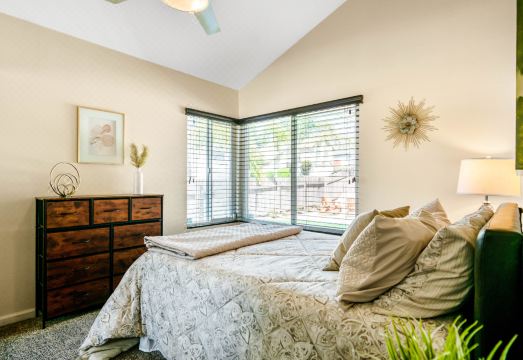 Chic Retreat - WiFi, Fully Equipped, Tranquil Setting Hotel Overview