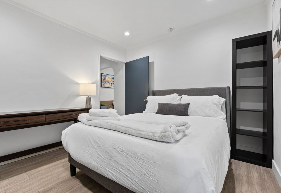 Modern Oasis with Outdoor Dining and BBQ - Stylish Retreat Hotel Overview