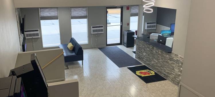 温德姆速8酒店柯克斯维尔-大学区(Super 8 by Wyndham Kirksville University Area)图片