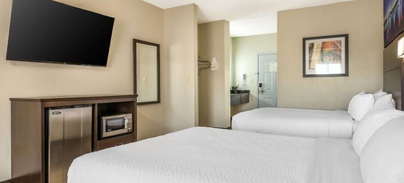 克拉利昂点路易斯维尔东部(Clarion Pointe Louisville East)图片