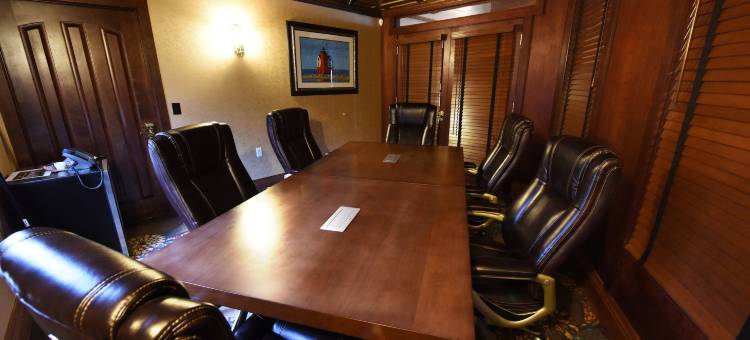 汉密尔顿精选海滨旅馆(Hamilton Inn Select Beachfront Mackinaw City)图片