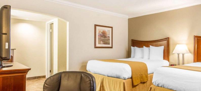 萨克拉门托会议中心凯艺酒店(Quality Inn Sacramento Convention Center)图片