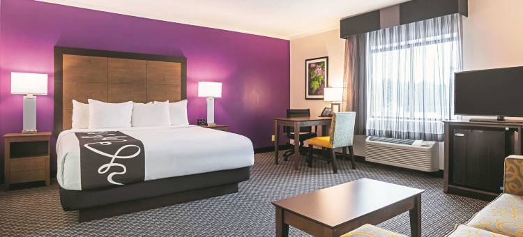 亚特兰大市中心巴克黑德拉昆塔温德姆套房酒店(La Quinta Inn & Suites by Wyndham Atlanta Midtown - Buckhead)图片