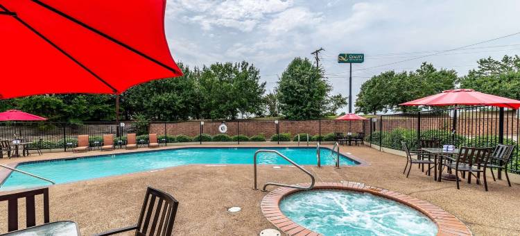 坎顿品质套房酒店(Quality Inn & Suites Canton)图片