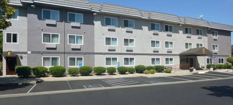 奇科温德姆速8酒店(Super 8 by Wyndham Chico)图片