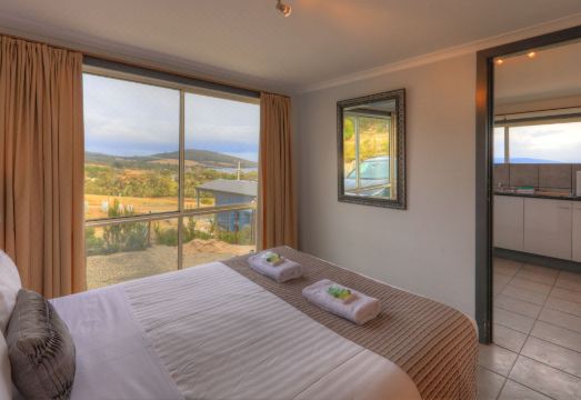 Discover Bruny Island Holiday Accommodation Hotel Overview
