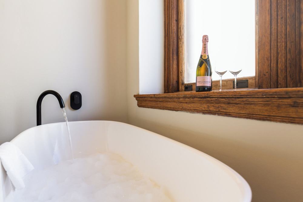 Old Bank Hotel - Lion Roars Hotels & LodgesOver view