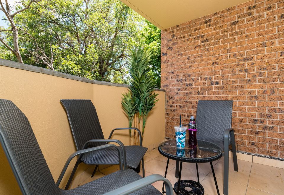 Eastwood Furnished Apartments Hotel Overview