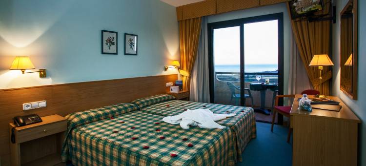 奥卡维拉马尔酒店(Hotel Oca Vermar)图片