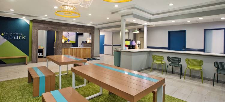 沃克大急流城北希尔顿 Spark 酒店(Spark by Hilton Walker Grand Rapids North)图片