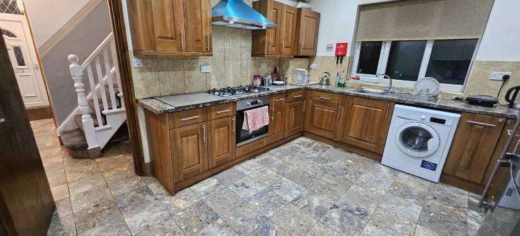 斯努兹登韦尔斯利酒店-近斯劳车站(SnoozeDen Wellesley – Near to Slough Station)图片