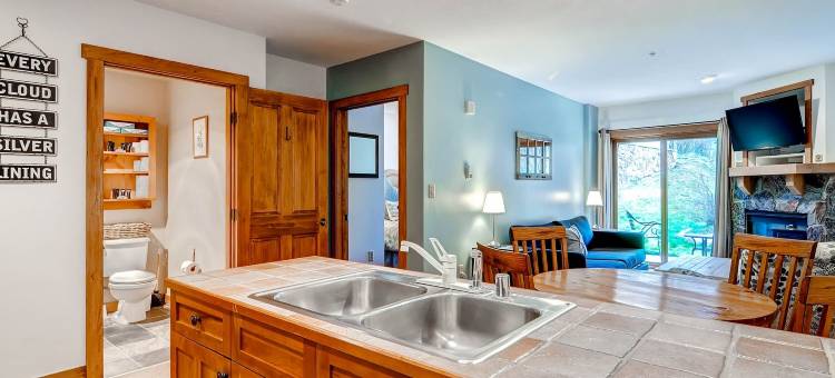 赤鹰 2207 号旅馆(Red Hawk Lodge 2207)图片