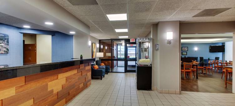 开普吉拉多西梨树旅馆(Pear Tree Inn Cape Girardeau West)图片