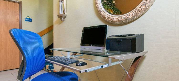 威奇托温德姆戴斯套房酒店(Days Inn & Suites by Wyndham Wichita)图片