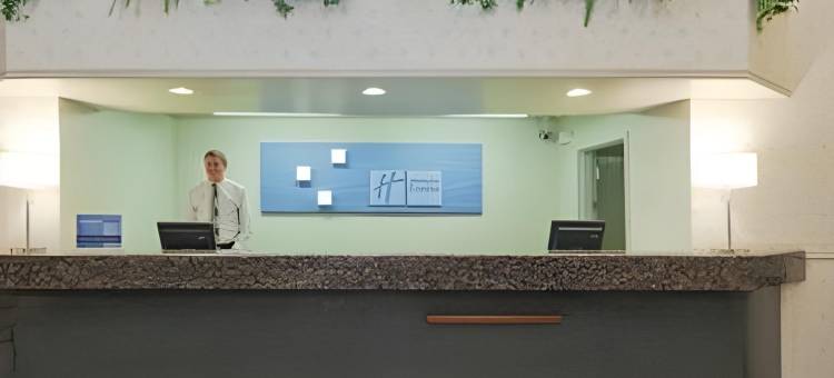 Holiday Inn Express 贝克斯菲尔德(Holiday Inn Express Bakersfield)图片