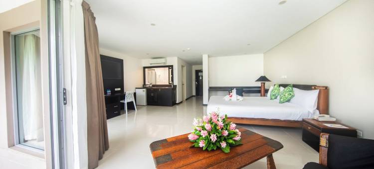 塔努阿海滨酒店(Tanoa Waterfront Hotel)图片