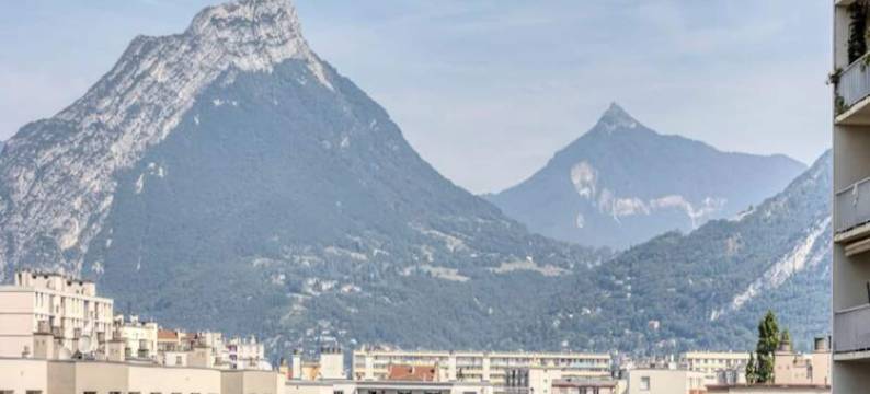 The Angelic des Eaux Claires Parking图片