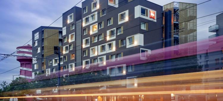 宜必思里昂卡雷德索伊酒店(Ibis Lyon Carré de Soie)图片