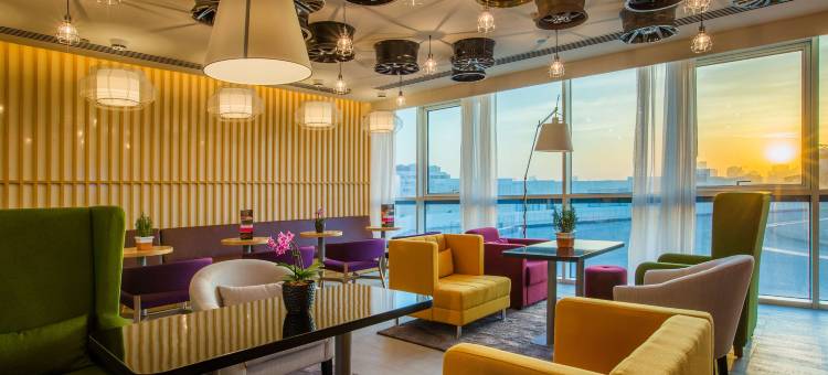 迪拜汽车城丽柏酒店(Park Inn by Radisson Dubai Motor City)图片