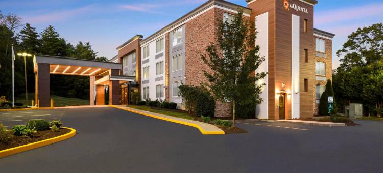 斯特布里奇拉昆塔温德姆套房酒店(La Quinta Inn & Suites by Wyndham Sturbridge)图片