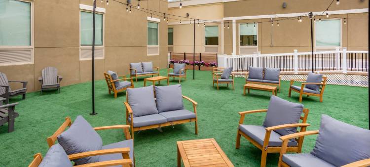 纽瓦克自由国际机场舒适套房酒店(Comfort Inn & Suites Newark Liberty International Airport)图片