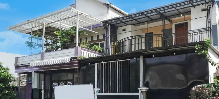 OYO 95035 和谐伊斯兰旅馆(OYO 95035 Harmony Guest House Syariah Sawojajar)图片