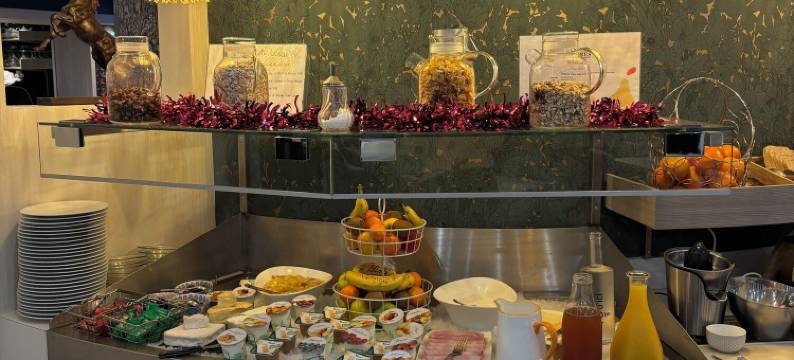 圣洛卢诺特康泰科特酒店(Hôtel le Pavillon de Saint-Lô - Anciennement Lunotel)图片