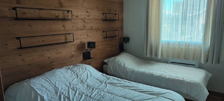 Very Nice T3 Class  , 62 m2,100 m Gondola,Balcony 18M2,Queensize Bed,2 Bedrooms图片