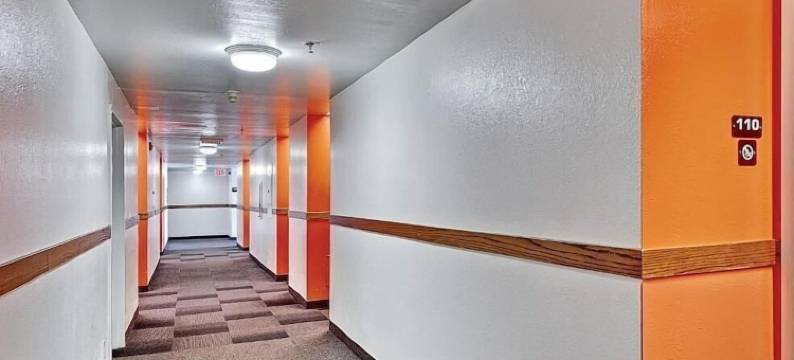 芝加哥北6号汽车旅馆 - 格伦维尤(Motel 6 Glenview, IL - Chicago North)图片