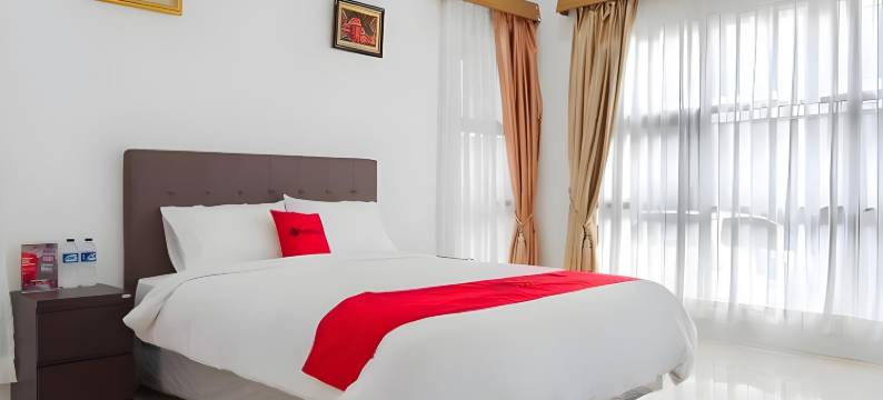 红多兹酒店-近贾蒂南戈尔镇广场(RedDoorz Near Jatinangor Town Square)图片