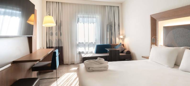 巴黎吕埃尔马尔迈松诺富特酒店(Novotel Paris Rueil-Malmaison)图片
