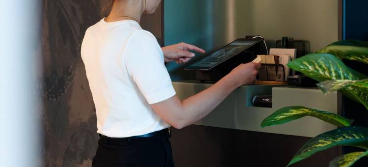 茧特蕾西恩维泽(Cocoon Theresienwiese)图片