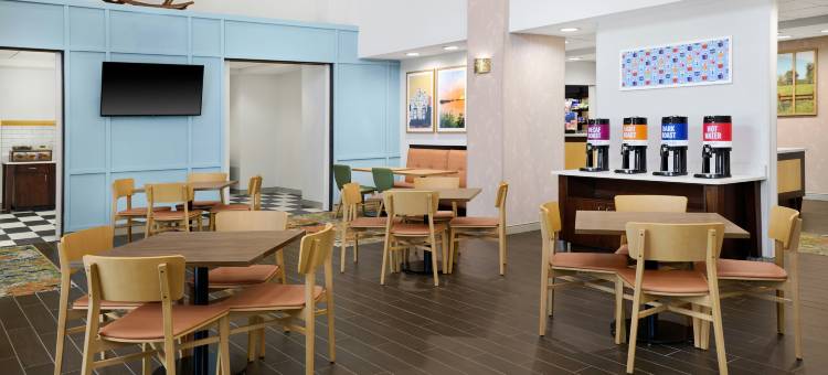 希尔顿欢朋酒店-波普勒布拉夫(Hampton Inn Poplar Bluff)图片