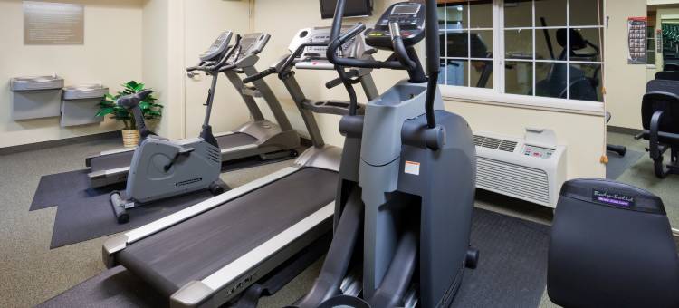 Candlewood Suites 密尔沃基布朗迪尔(Candlewood Suites MILWAUKEE BROWN DEER by IHG)图片